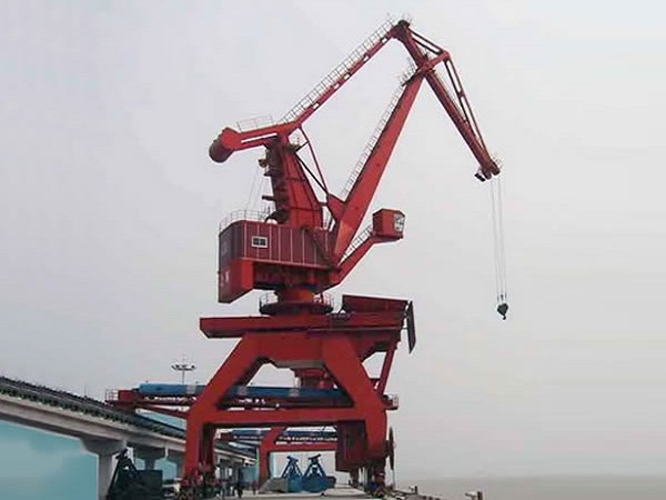 起重機回轉(zhuǎn)支承的維護保養(yǎng)以及基本檢查如何做？